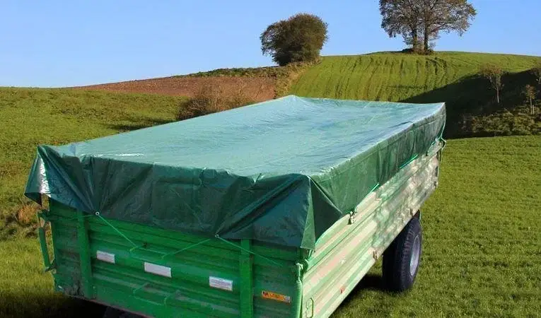 Markenware PolyTarp® 650 PVC-Abdeckplane, 3 x 6 m grün